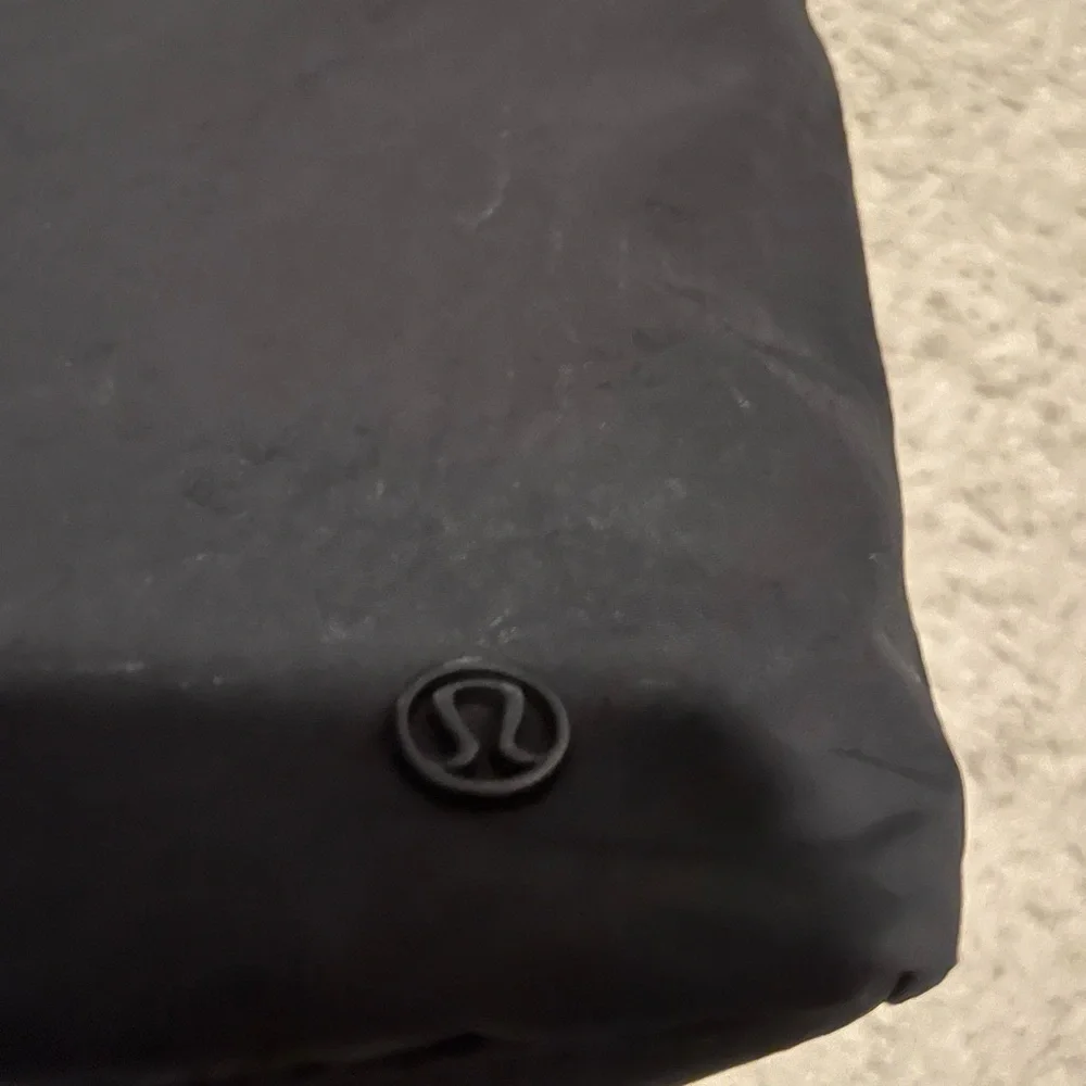 Lululemon bag - Picture 3 of 5